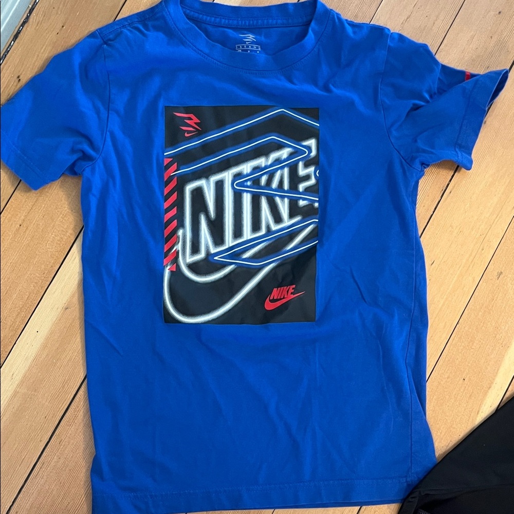 Boys size Medium Activewear Bundle! - Picture 4 of 11